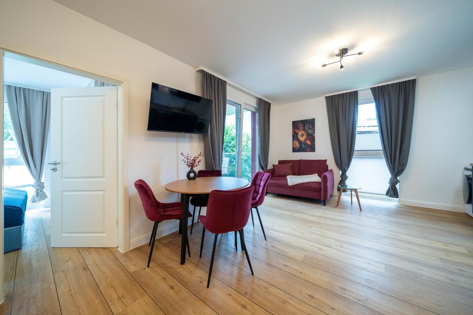 Moebliertes Wohnen - Nina Apartment Росток Екстериор снимка