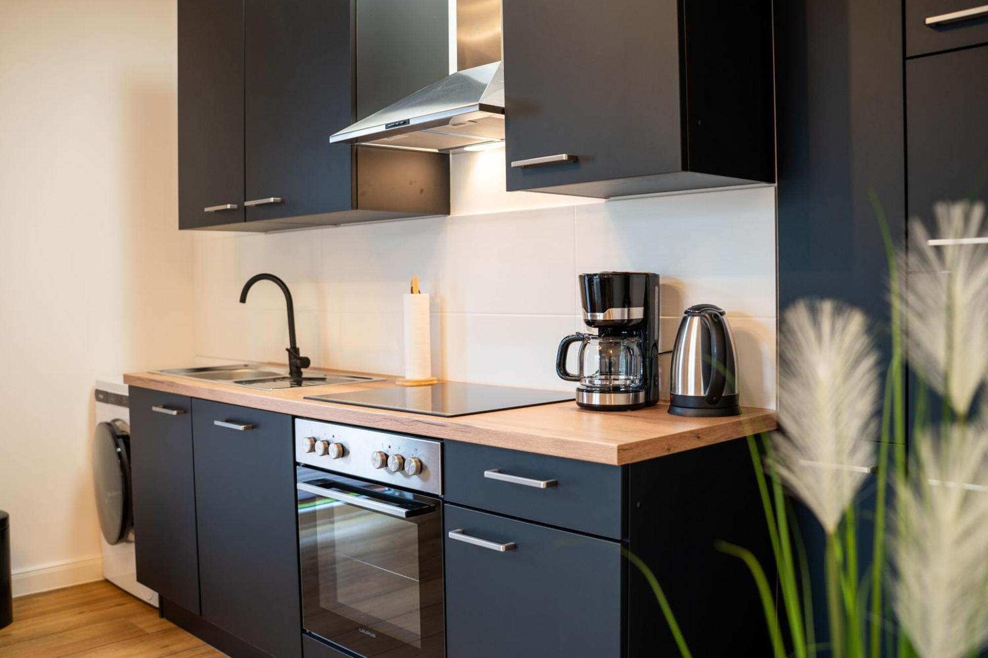 Moebliertes Wohnen - Nina Apartment Росток Екстериор снимка